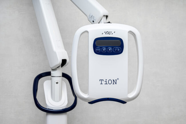 ホワイトニングマシン